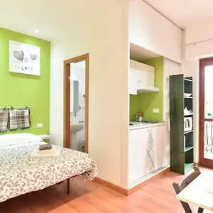  Apartamento Magenta Superior Terrione 83 Italia